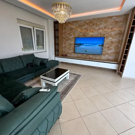 Monach * Durrës