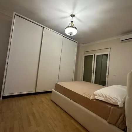 Monach Apartment Durres
